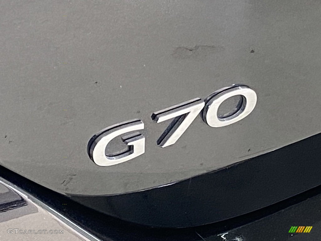 2022 Genesis G70 2.0T Marks and Logos Photos
