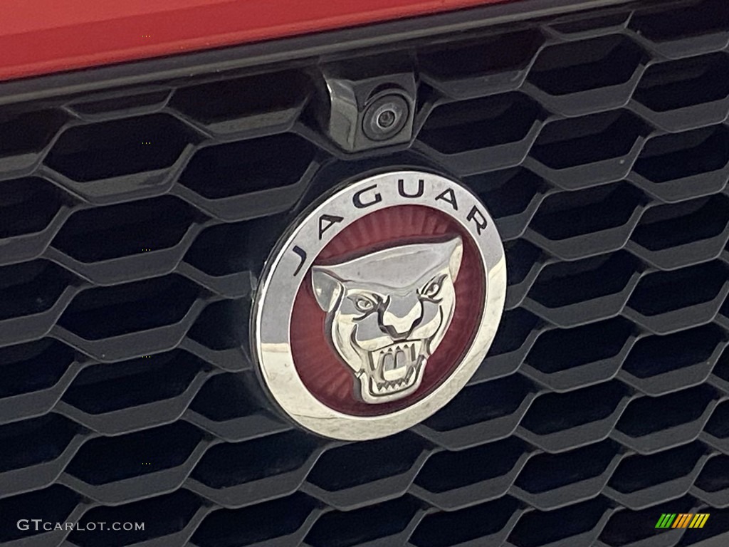 2020 Jaguar E-PACE SE Marks and Logos Photo #146264294