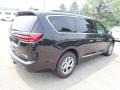 2023 Brilliant Black Crystal Pearl Chrysler Pacifica Limited AWD  photo #5