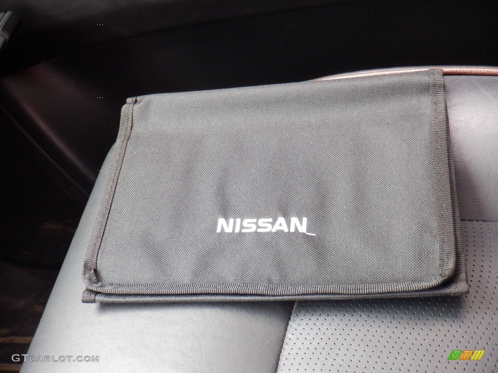 2019 Armada Platinum 4x4 - Gun Metallic / Charcoal photo #40