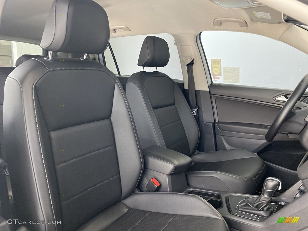 2019 Tiguan SE - Pure White / Titan Black photo #33
