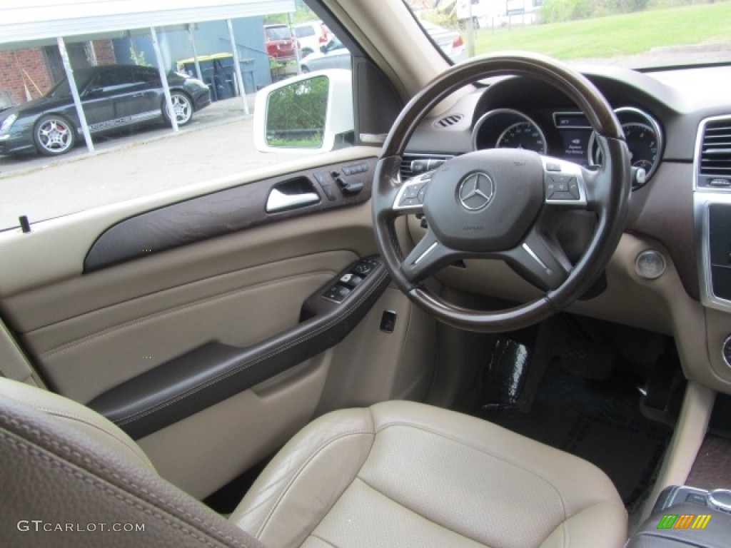 2015 ML 350 - Polar White / Almond Beige/Mocha photo #12