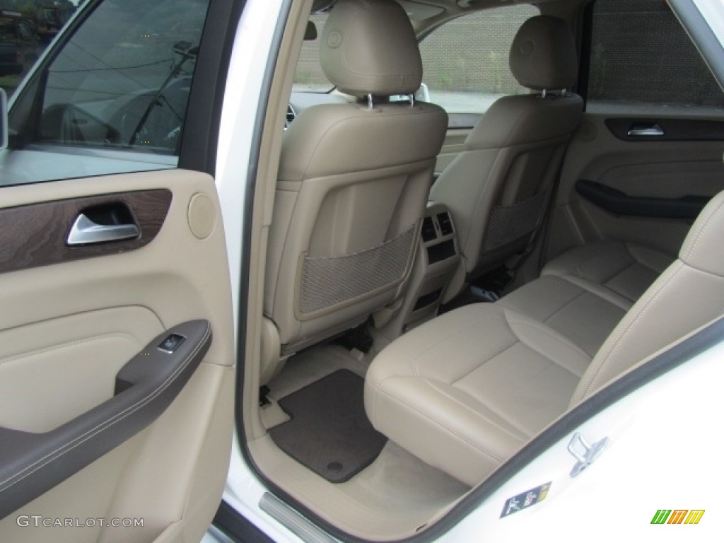 2015 ML 350 - Polar White / Almond Beige/Mocha photo #18