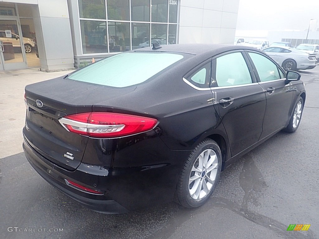 2020 Fusion Hybrid SE - Agate Black / Ebony photo #2