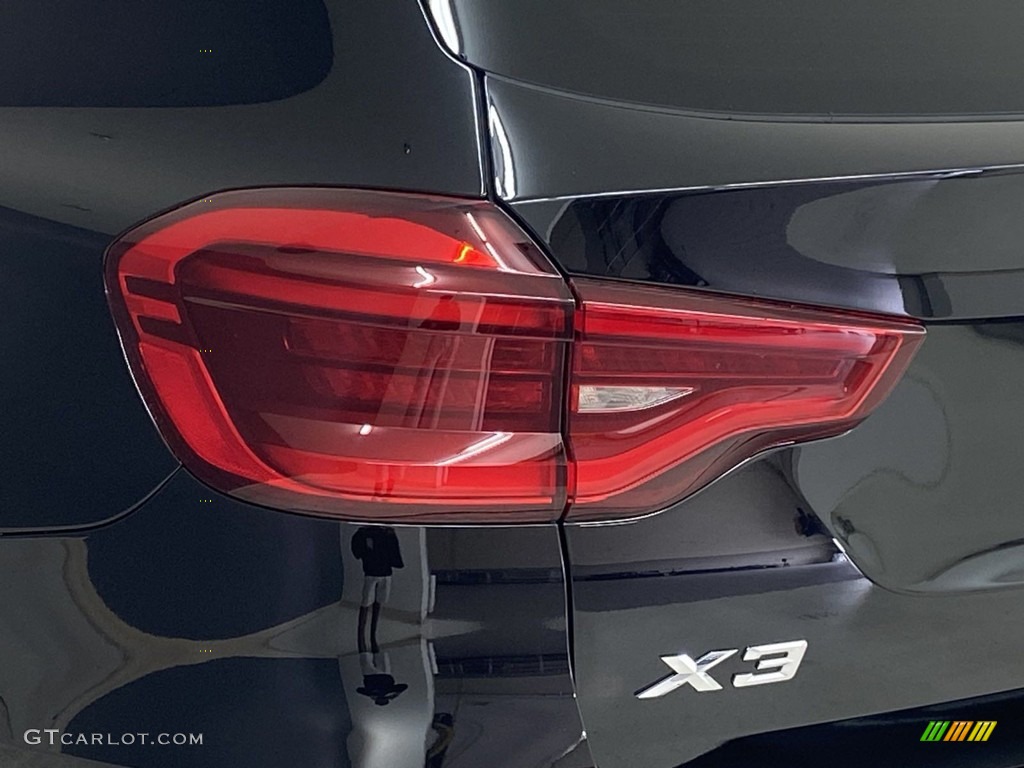 2021 X3 xDrive30e - Jet Black / Black photo #8