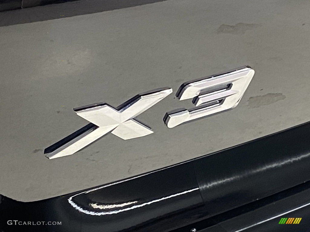 2021 X3 xDrive30e - Jet Black / Black photo #10