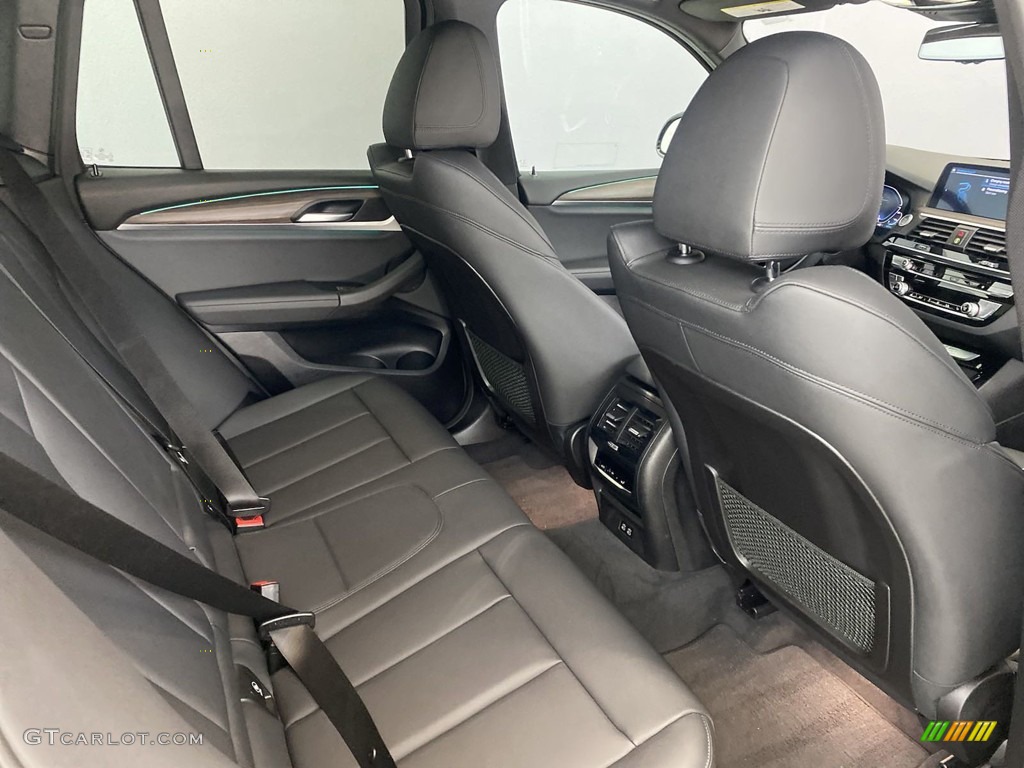 2021 X3 xDrive30e - Jet Black / Black photo #36