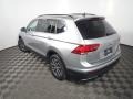 Pyrite Silver Metallic - Tiguan SE 4MOTION Photo No. 11