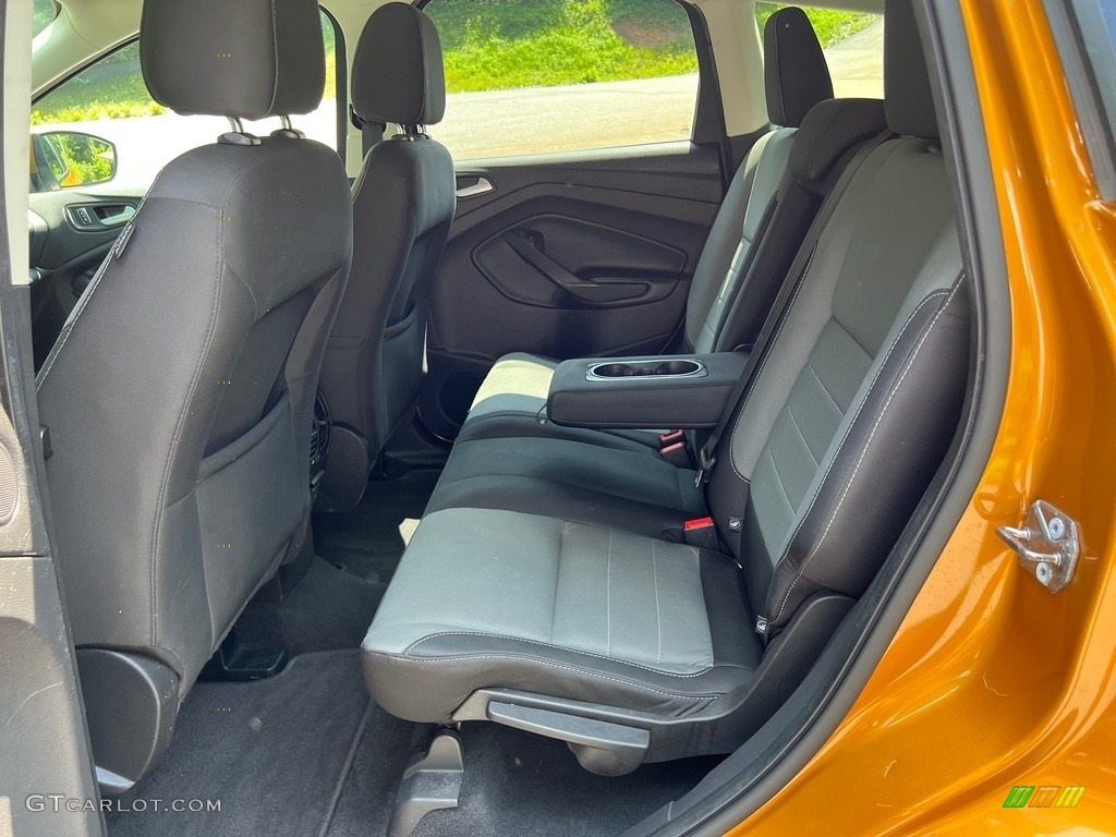 2016 Ford Escape SE Interior Color Photos