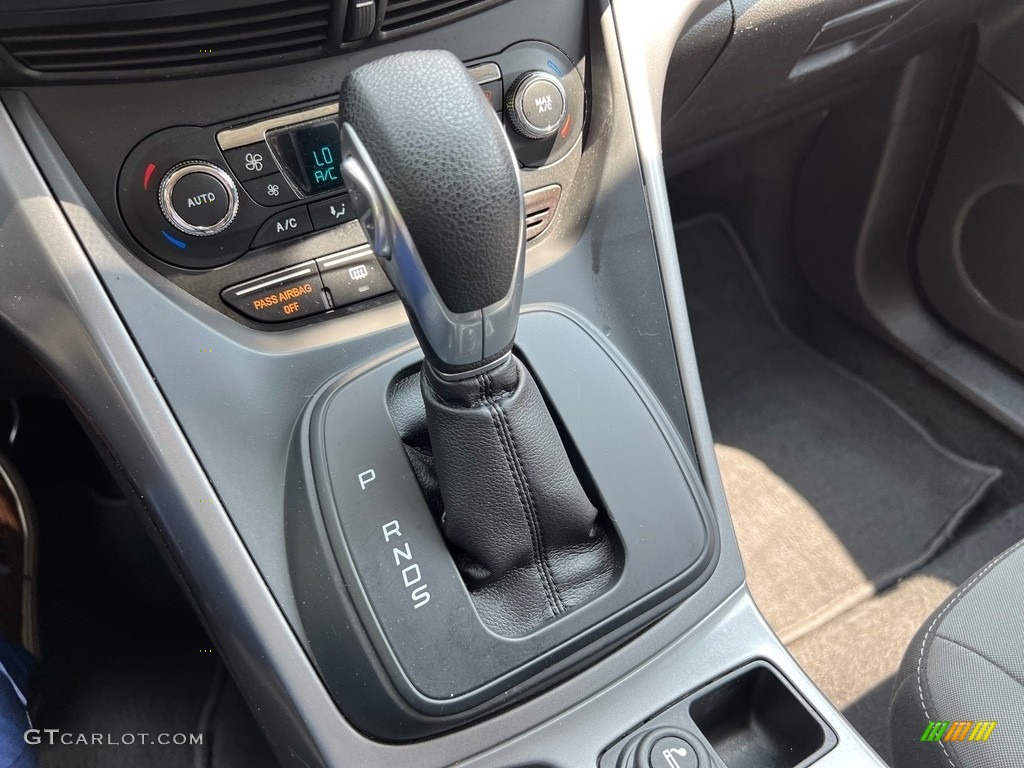 2016 Ford Escape SE Transmission Photos