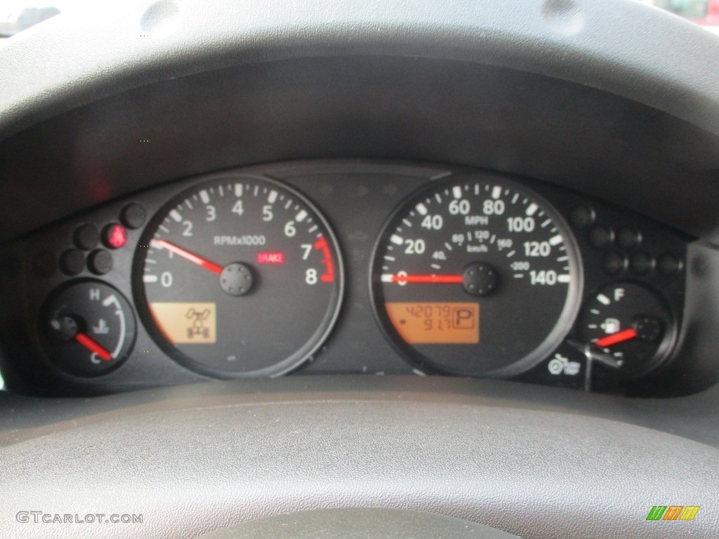 2020 Frontier SV King Cab 4x4 - Glacier White / Beige photo #9