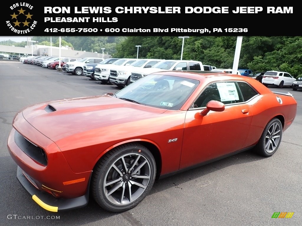 2023 Challenger R/T - Sinamon Stick / Black photo #1