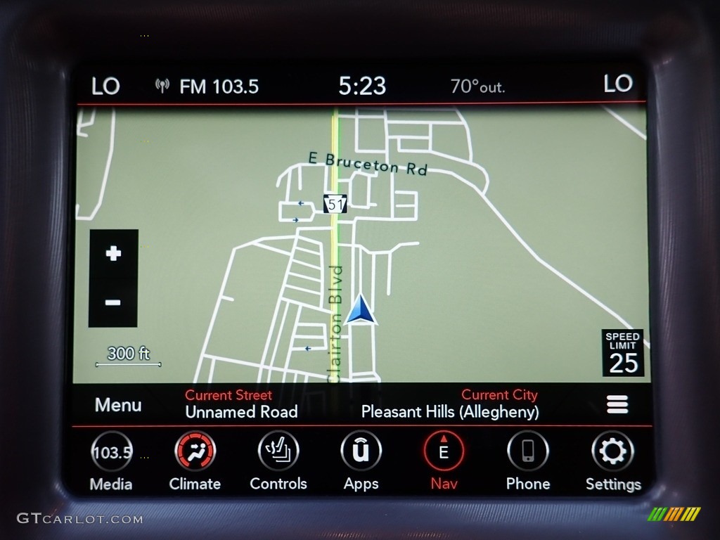 2023 Dodge Challenger R/T Navigation Photos