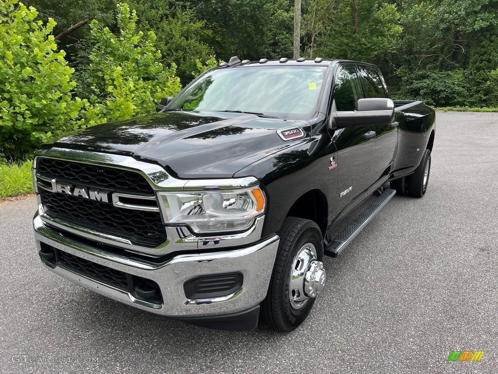 2020 3500 Tradesman Crew Cab 4x4 - Diamond Black Crystal Pearl / Black photo #2