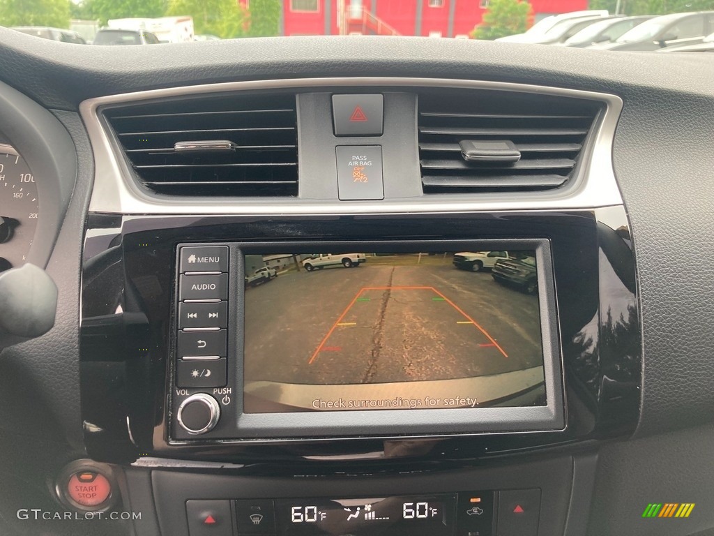 2019 Nissan Sentra S Controls Photo #146270978
