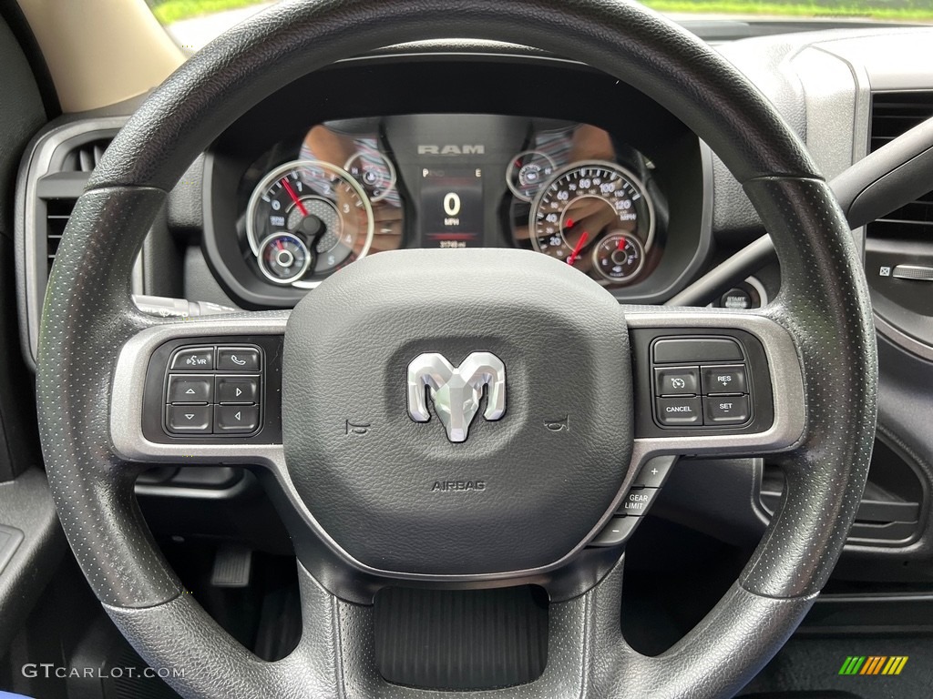 2020 3500 Tradesman Crew Cab 4x4 - Diamond Black Crystal Pearl / Black photo #18