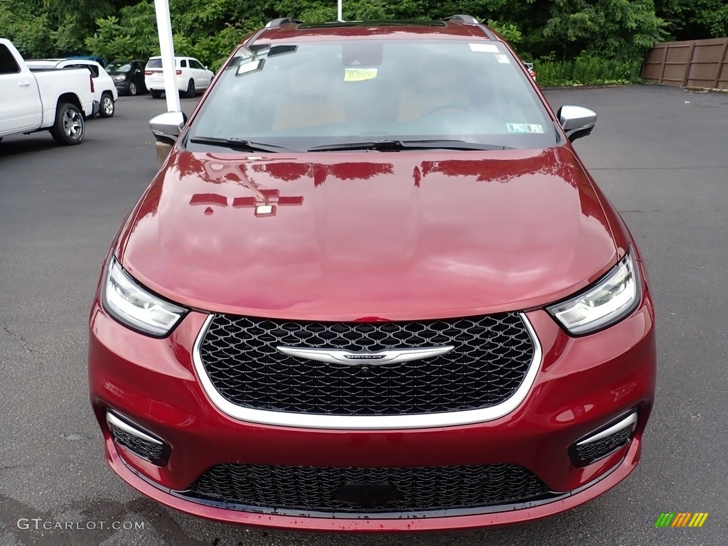 2023 Pacifica Pinnacle Plug-In Hybrid - Velvet Red Pearl / Caramel/Black photo #9