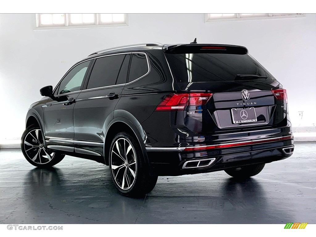2022 Tiguan SEL R-Line 4Motion - Deep Black Pearl / Titan Black photo #10