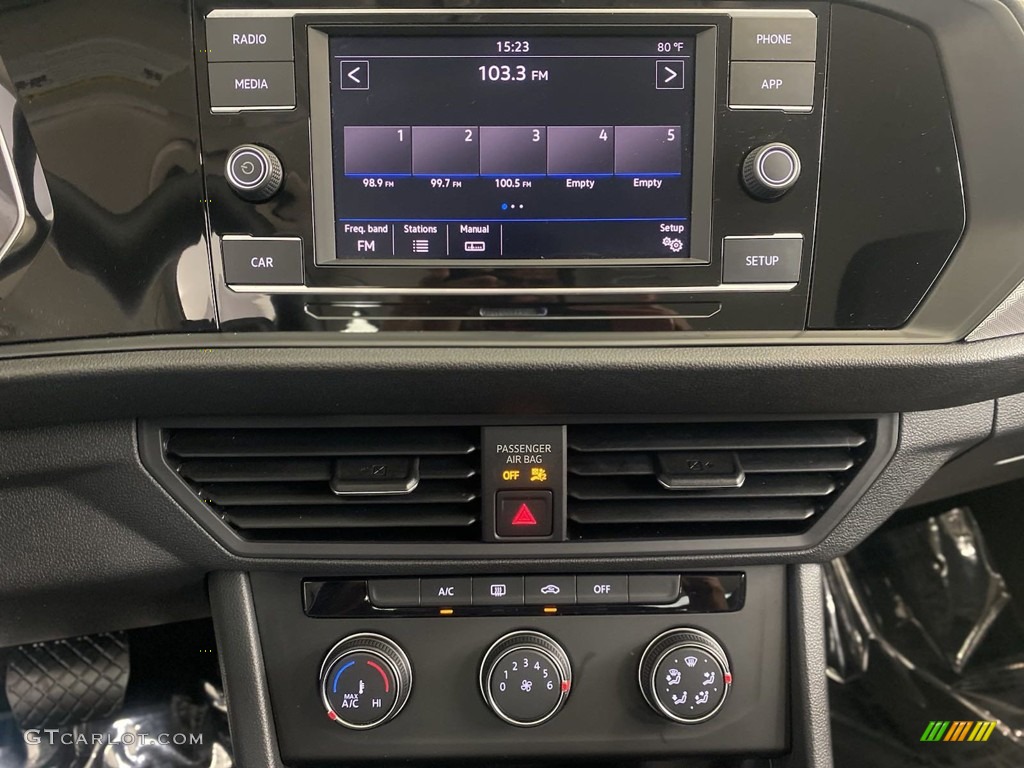 2019 Volkswagen Jetta S Controls Photo #146272151
