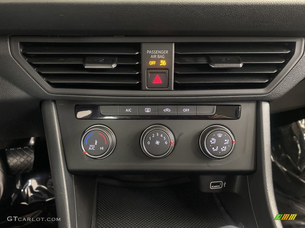 2019 Volkswagen Jetta S Controls Photo #146272202