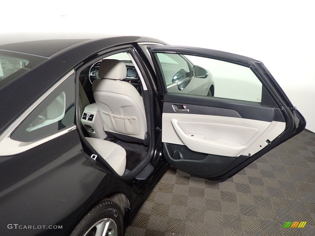 2019 Sonata SEL - Phantom Black / Gray photo #31