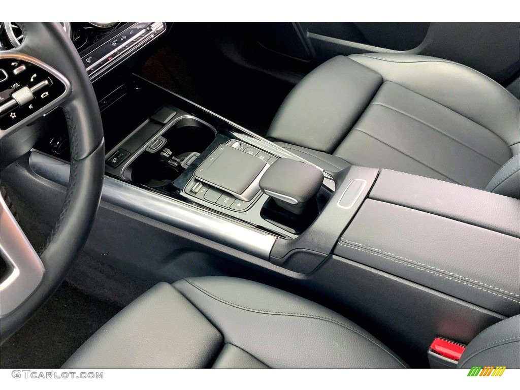 2021 GLA 250 - Polar White / Black photo #17