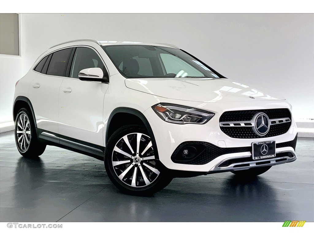 2021 GLA 250 - Polar White / Black photo #33