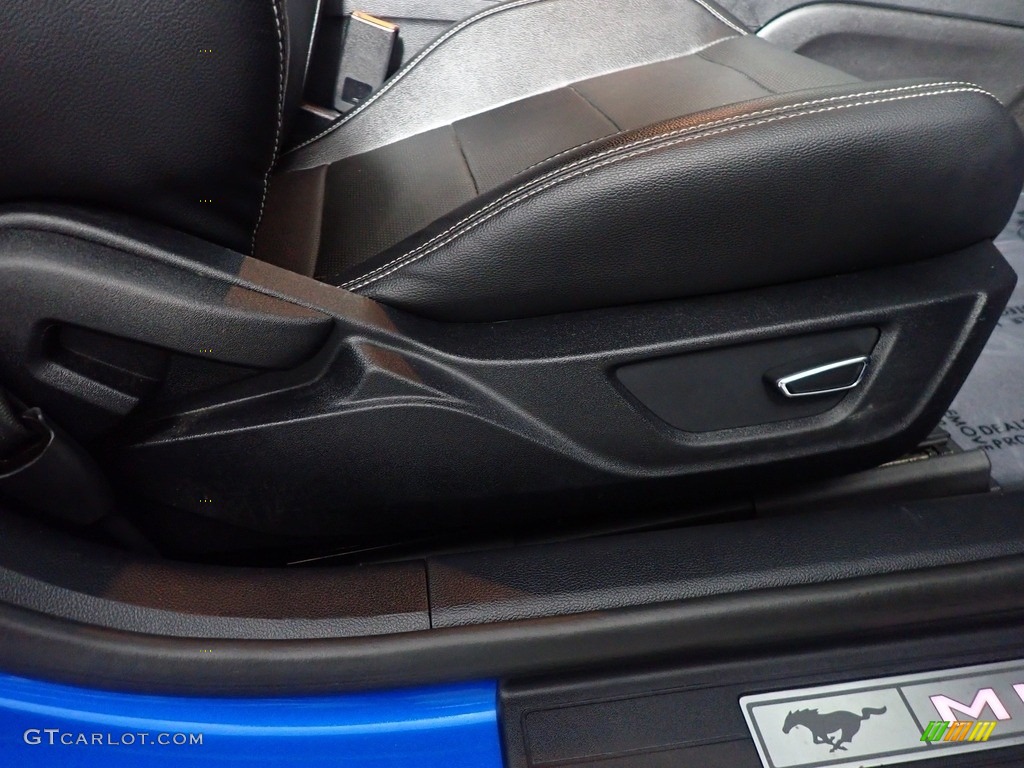 2019 Mustang GT Premium Fastback - Velocity Blue / Ebony photo #32