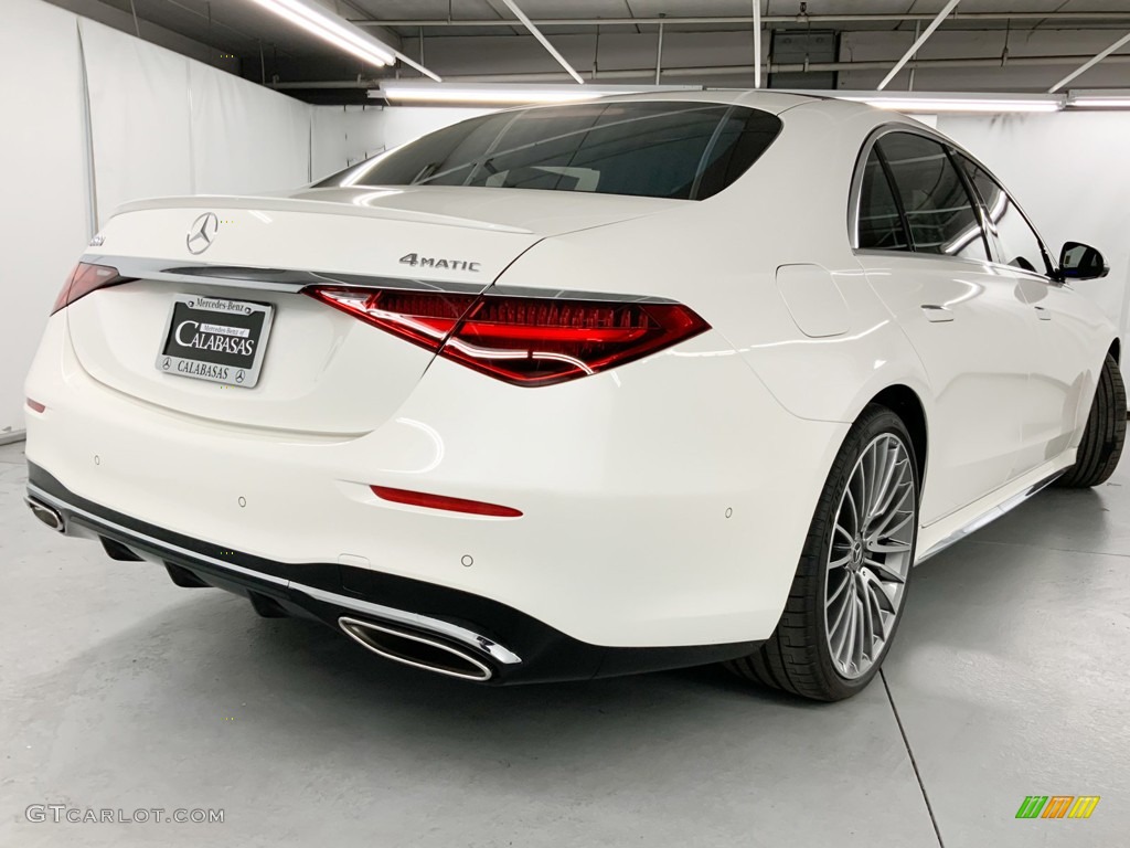 2023 S 500 4Matic Sedan - Diamond White / Black photo #4