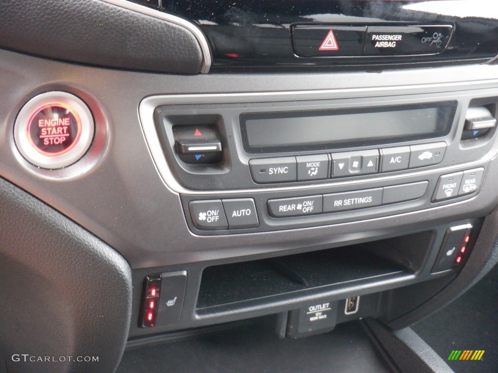 2020 Passport EX-L AWD - Black Copper Pearl / Black photo #19