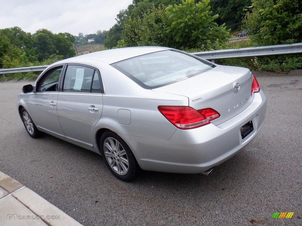 2006 Avalon XLS - Titanium Metallic / Light Gray photo #13