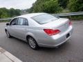 Titanium Metallic - Avalon XLS Photo No. 13