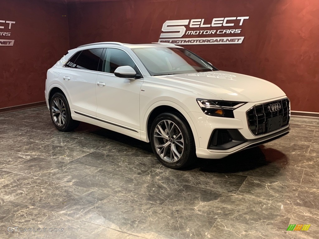 2021 Audi Q8 55 Premium Plus quattro Exterior Photos