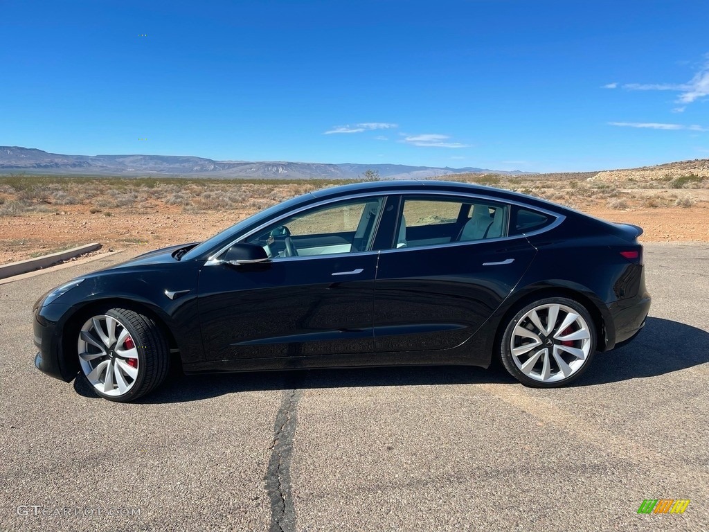 Solid Black 2019 Tesla Model 3 Performance Exterior Photo #146276998