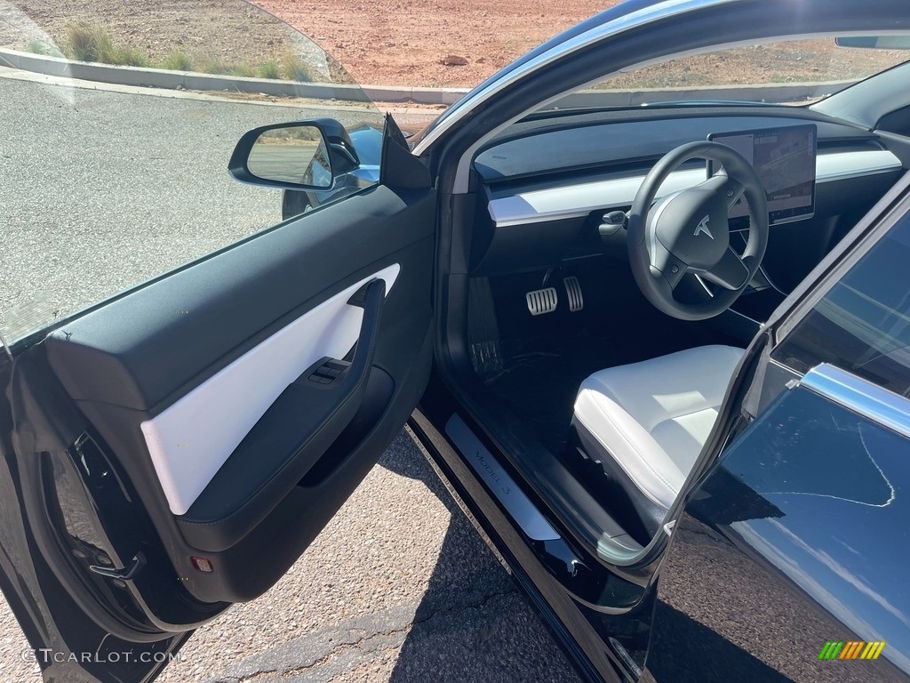 2019 Tesla Model 3 Performance Front Seat Photo #146277084