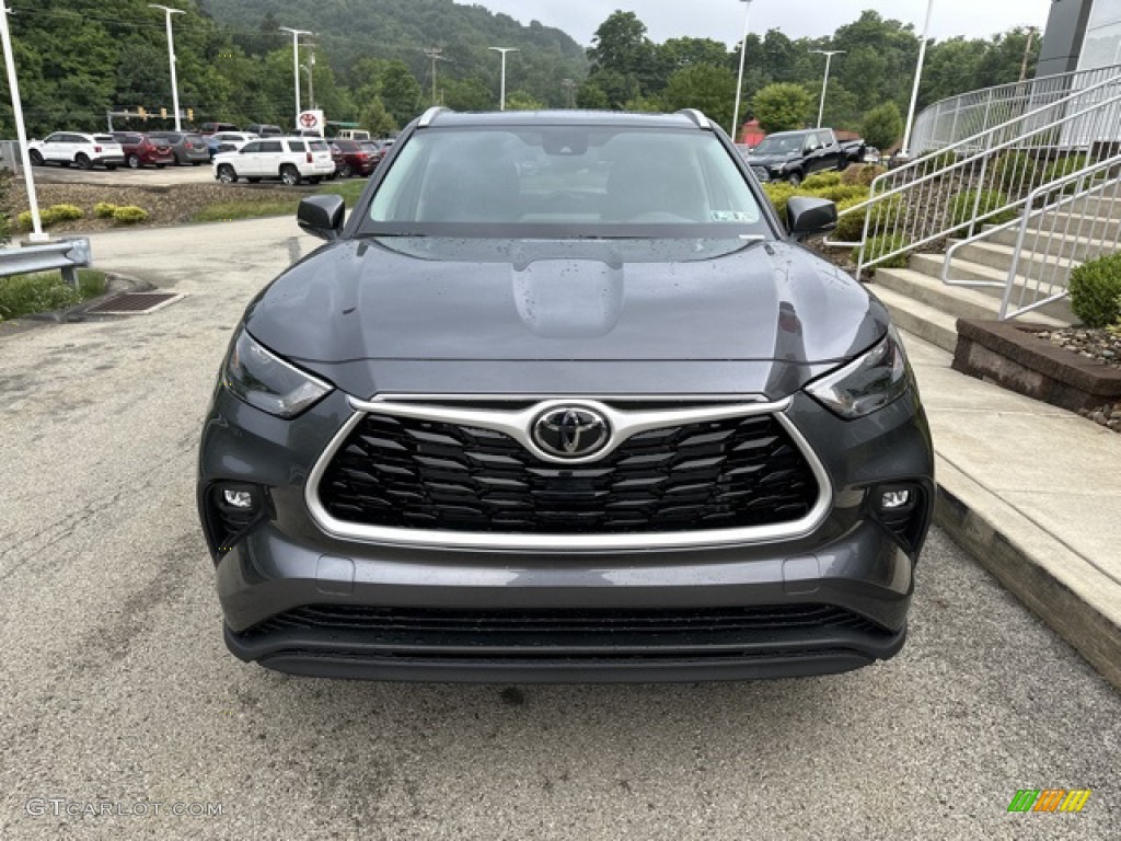 2023 Highlander XLE - Magnetic Gray Metallic / Black photo #6