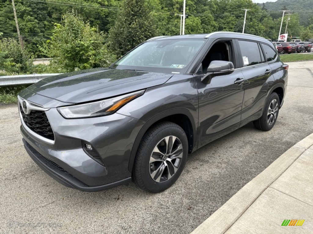 2023 Highlander XLE - Magnetic Gray Metallic / Black photo #7