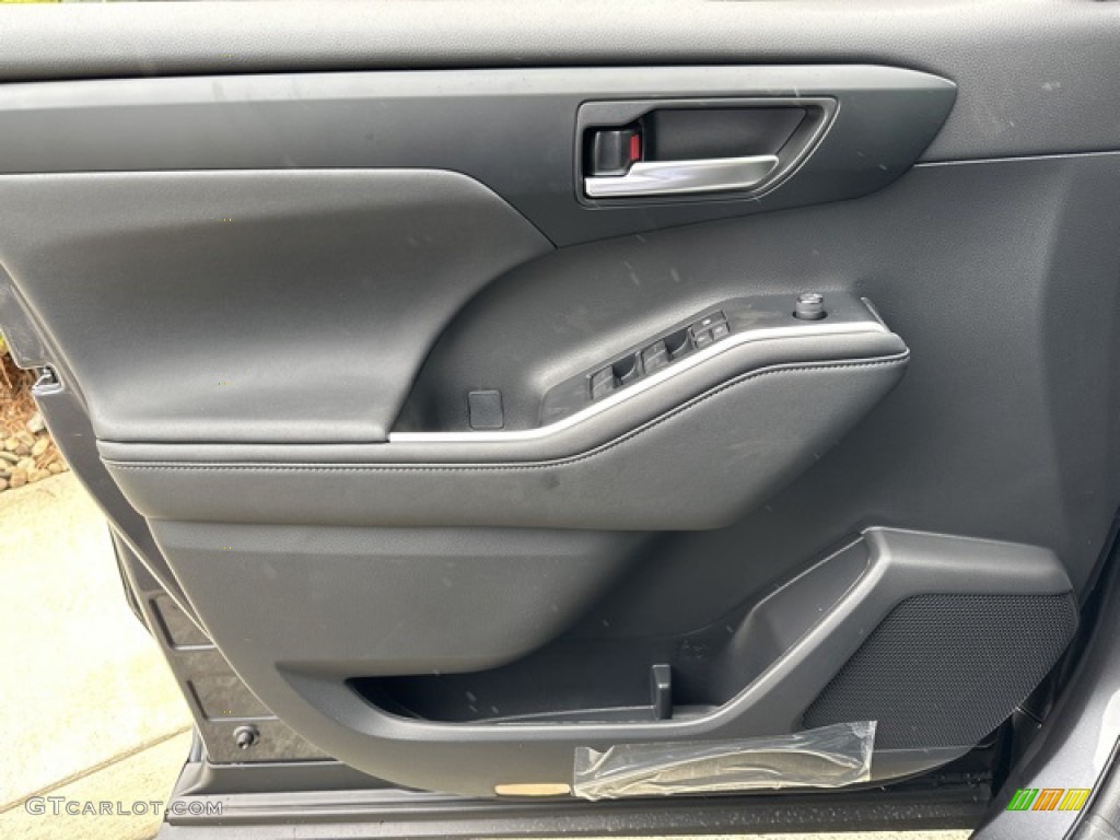 2023 Highlander XLE - Magnetic Gray Metallic / Black photo #18