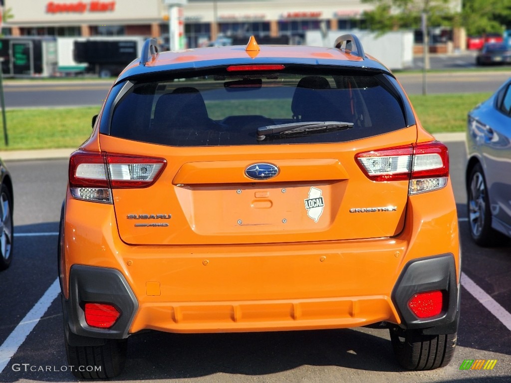 2019 Crosstrek 2.0i Limited - Sunshine Orange / Black photo #3