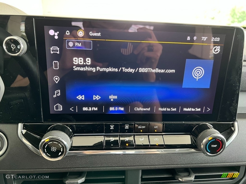 2023 Chevrolet Colorado Trail Boss Crew Cab 4x4 Controls Photos