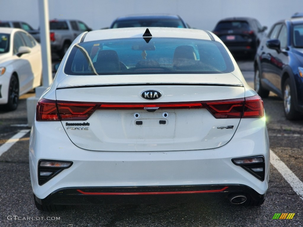 2020 Forte GT-Line - Clear White / Black photo #4