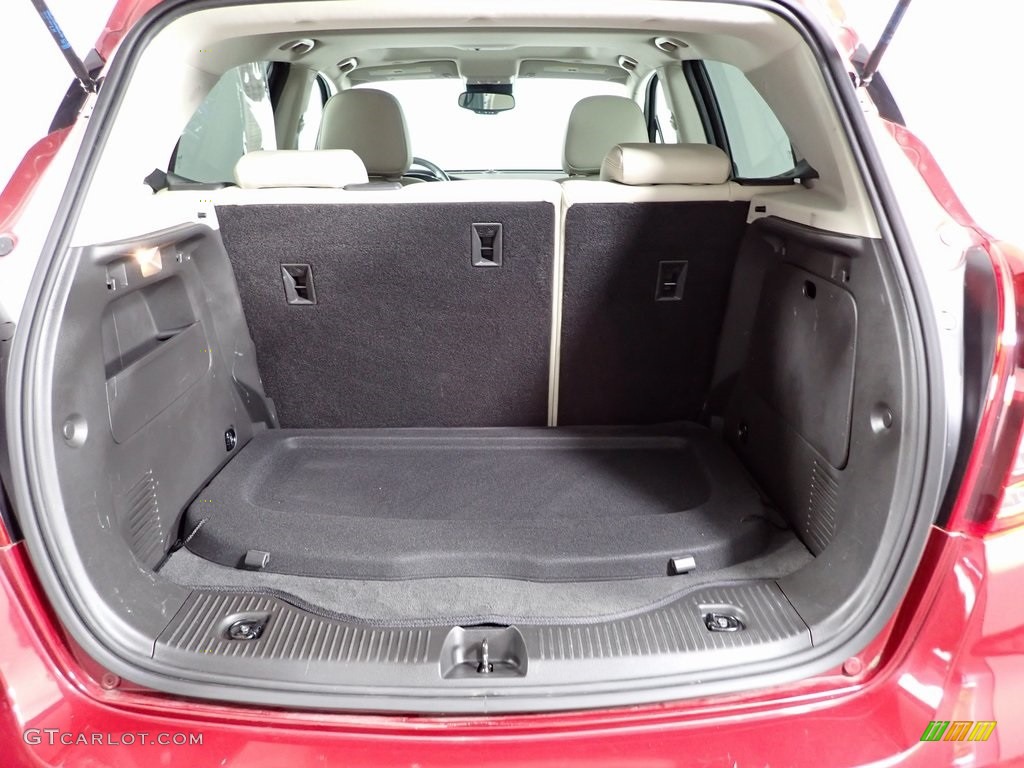 2020 Buick Encore Essence AWD Trunk Photos