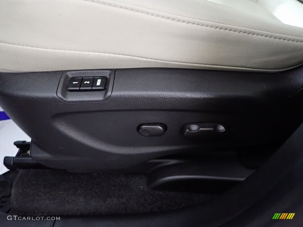 2020 Encore Essence AWD - Winterberry Red Metallic / Shale/Ebony Accents photo #16