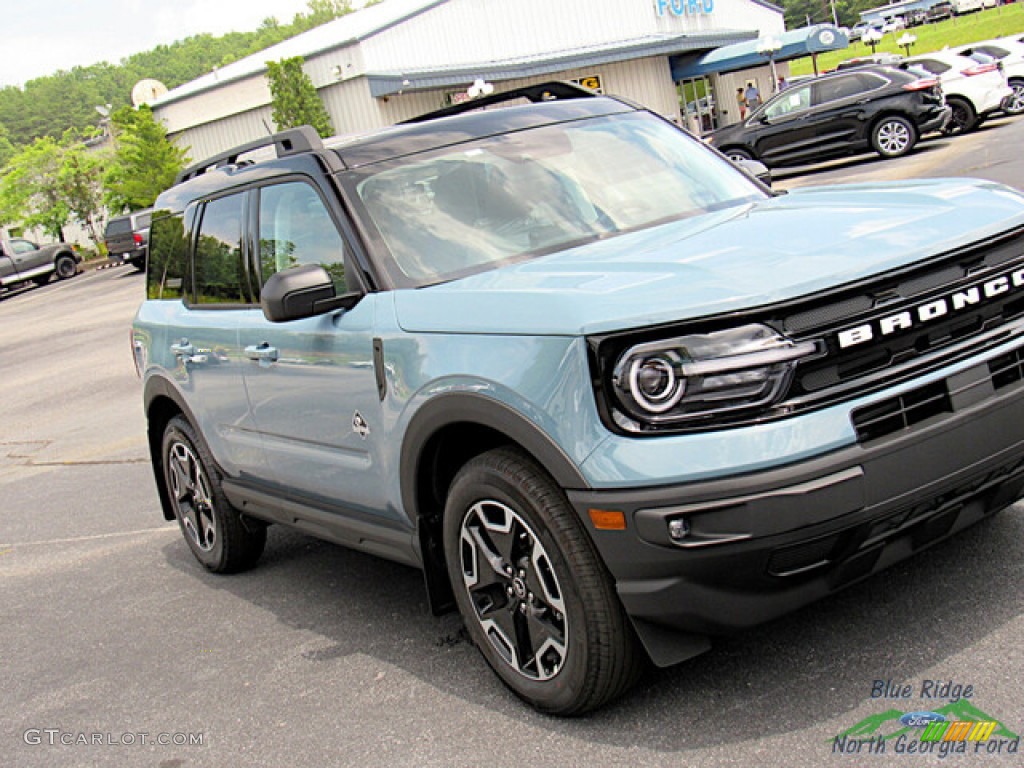 2023 Bronco Sport Outer Banks 4x4 - Area 51 / Ebony/Roast photo #27
