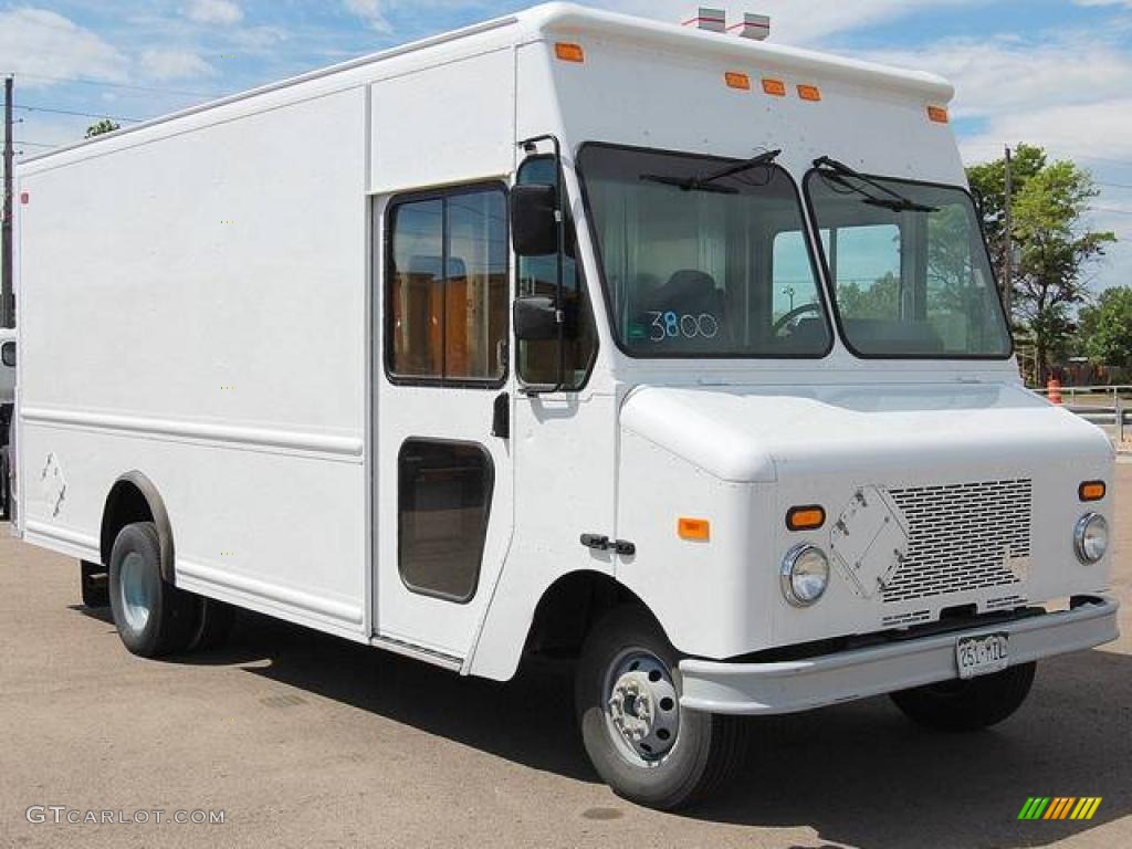 2006 E Series Cutaway E450 Commercial Delivery Truck - Oxford White / Medium Flint photo #1