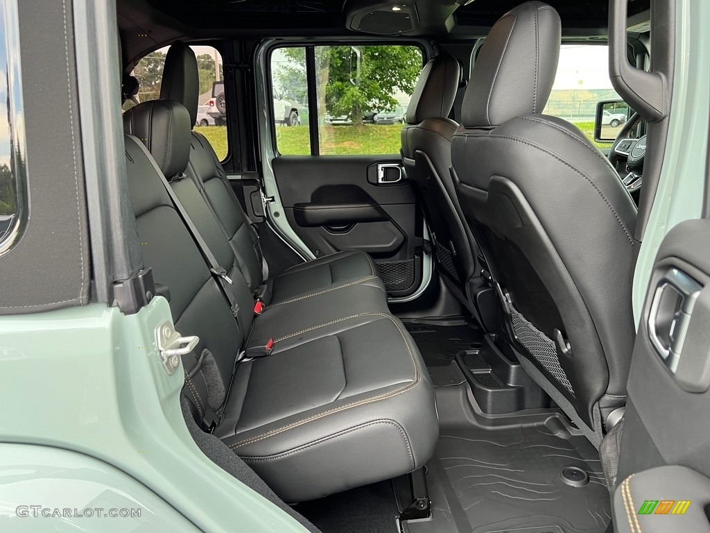 Black Interior 2024 Jeep Wrangler 4-Door Sahara 4x4 Photo #146283459