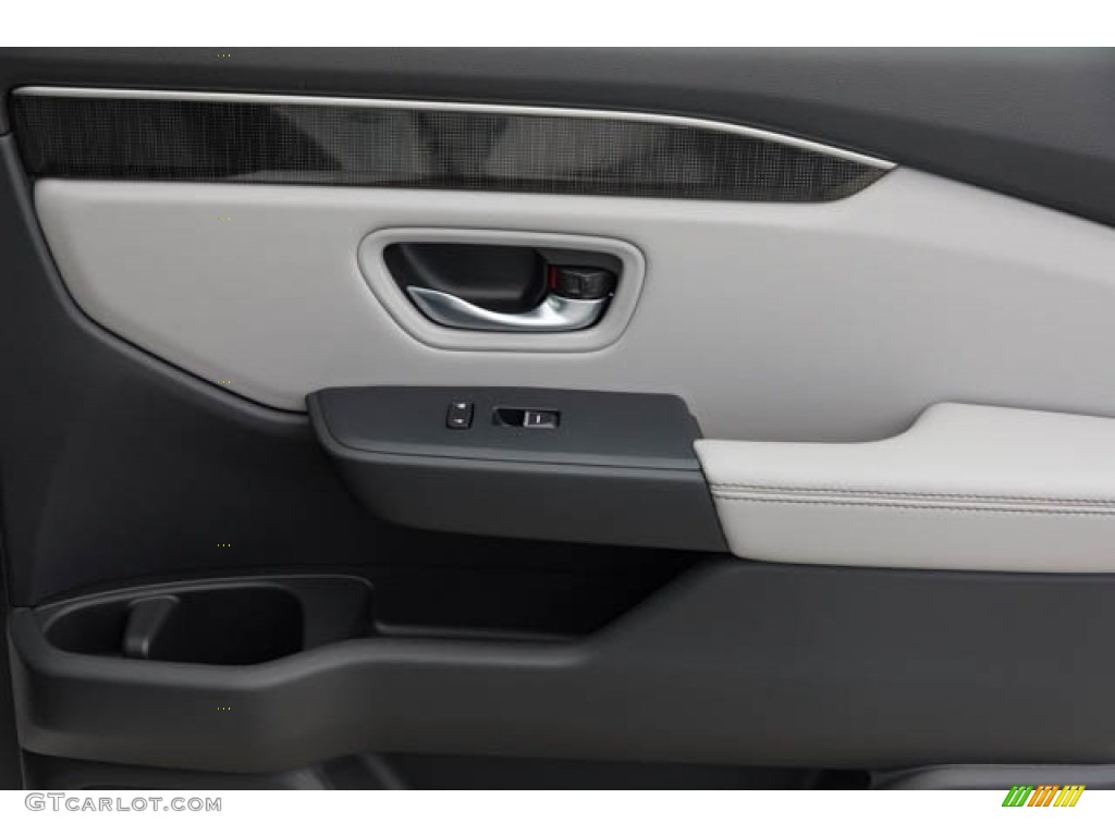 2023 Honda Pilot Elite AWD Gray Door Panel Photo #146284889