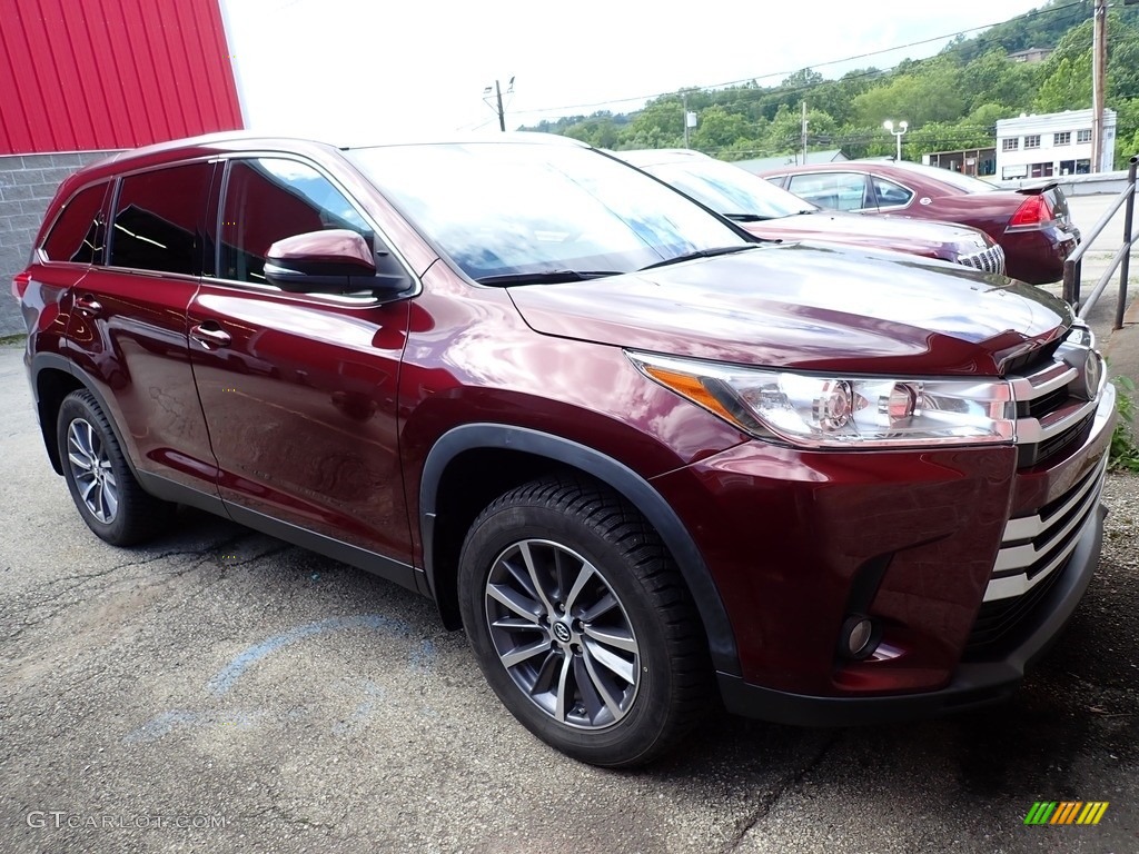 2019 Highlander XLE AWD - Salsa Red Pearl / Black photo #4