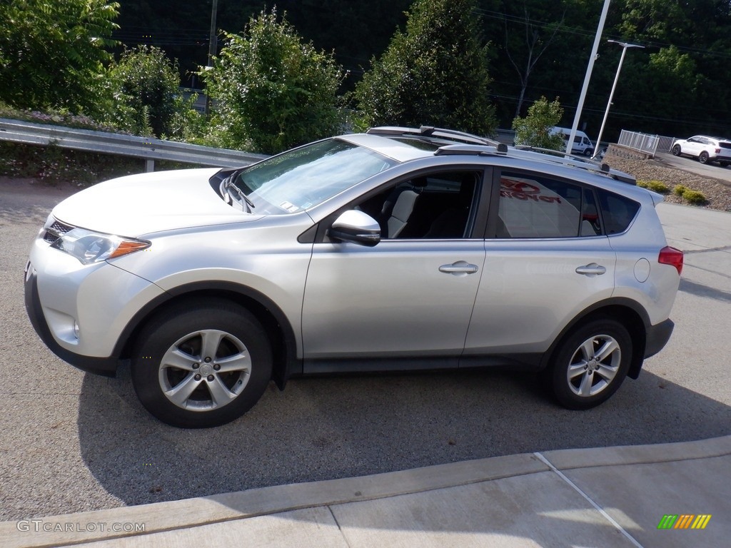 2014 RAV4 XLE AWD - Classic Silver Metallic / Ash photo #14