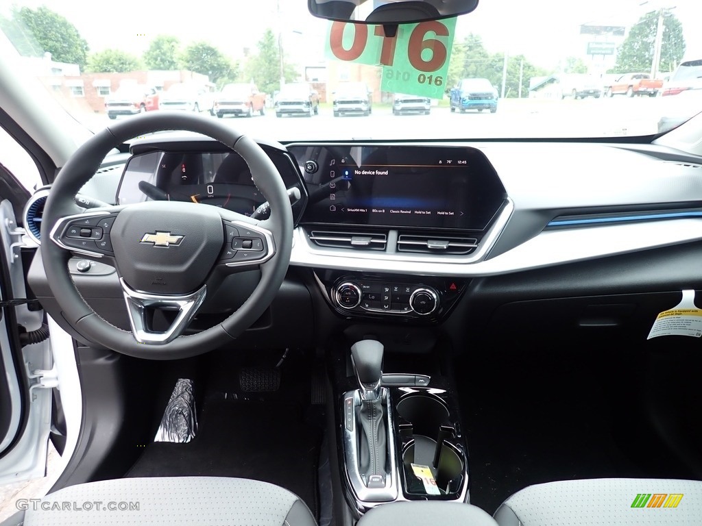 2024 Chevrolet Trax LT Jet Black Dashboard Photo #146287715